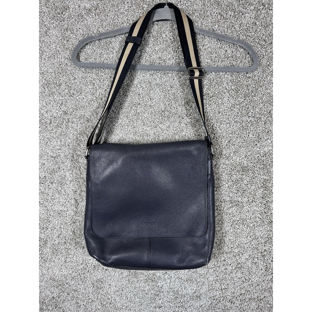 Authentic Coach Charles A1721-F72362 Navy Blue Leather Messenger Crossbody